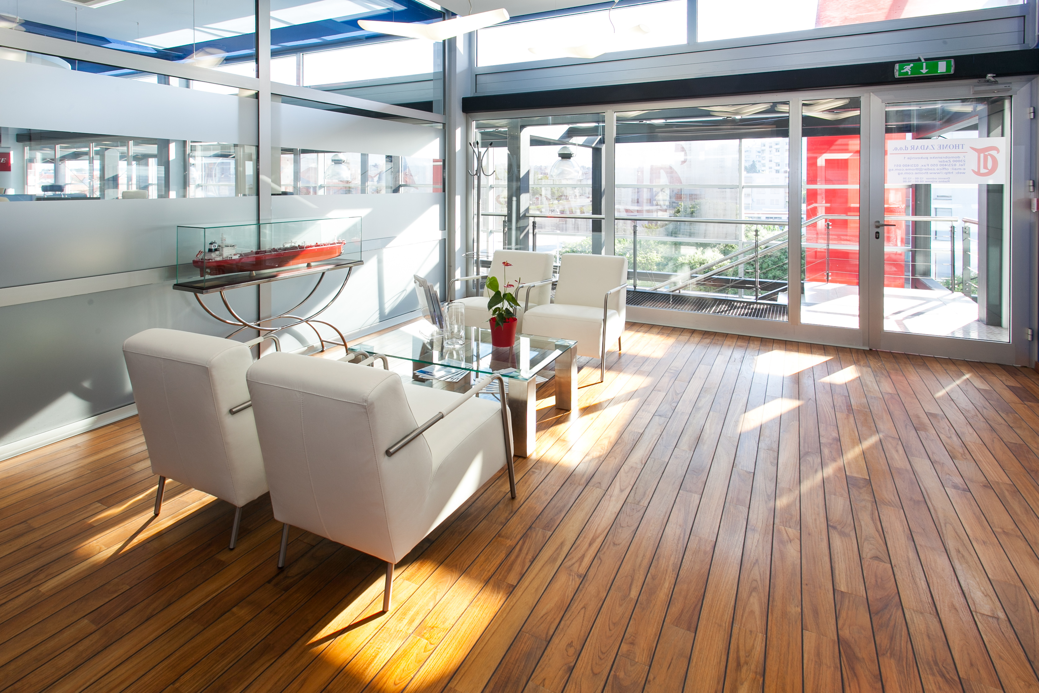 0004_Reception area 1 (1).jpg